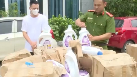 Tăng cường ngăn chặn hành vi đánh tráo hàng thật, nhồi hàng giả vào xe vận chuyển hàng hoá tạm nhập tái xuất. (30/6/2023)