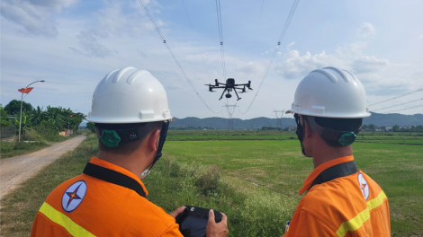 Ứng trực 24/24h: Đảm bảo vận hành an toàn, liên tục lưới điện 500kV Bắc Nam cấp điện miền  Bắc (19/06/2023)