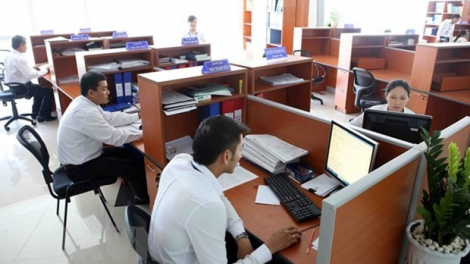 Hướng tới bỏ thi, xét thăng hạng viên chức: Giảm gánh nặng, tránh tốn kém (16/6/2023)