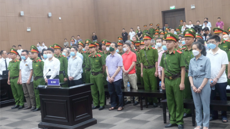 Ngày đầu xét xử vụ án "chuyến bay giải cứu" (11/7/2023)