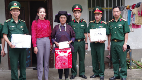 Lai Châu chăm lo, phụng dưỡng người có công (18/7/2023)