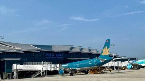 THỜI SỰ 21H30 ĐÊM 15/7/2023: Nhà Ga T2 Phú Bài, Thừa Thiên Huế lần đầu đón máy bay Boeing 787 của Vietnam Airlines.