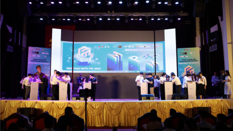 Chung kết Meeting with PM 2023: Sân chơi chuyên nghiệp cho sinh viên đam mê kinh tế (3/7/2023)
