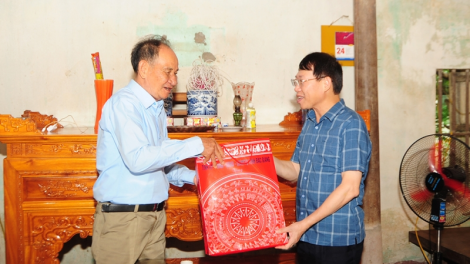 Bắc Giang: Chăm sóc và thực hiện chính sách đối với người có công là nhiệm vụ chính trị quan trọng, thường xuyên (27/7/2023)