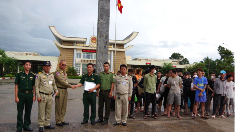 Cẩn trọng trước chiêu trò việc nhẹ, lương cao nơi xứ người (28/7/2023)