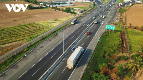 Loạt bài: “Mục tiêu 5000km cao tốc – Đột phá tư duy để phát triển”. Bài 1: Biến khó khăn thành động lực (03/07/2023)