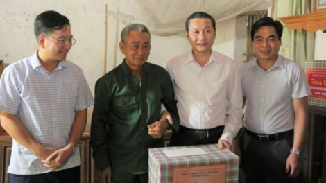 Thanh Hoá: Tặng 94.387 xuất quà nhân ngày Thương binh – Liệt sĩ 27/7 (25/7/2023)