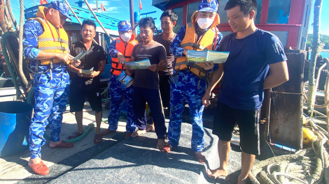 Cảnh sát biển phối hợp với Quảng Ninh tuyên truyền Luật Cảnh sát biển Việt Nam (29/08/2023)