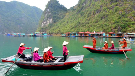 Không gian văn hoá bên bờ vịnh Hạ Long mang lại những trải nghiệm lý thú cho du khách (11/8/2023)