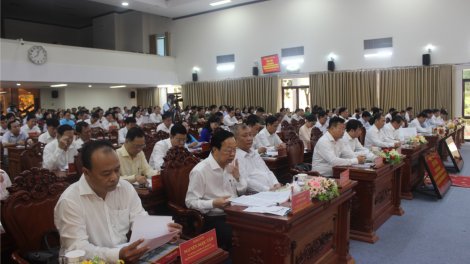 Cần Thơ sơ kết giữa nhiệm kỳ: Một số chỉ tiêu vượt nhưng thu nhập bình quân đầu người mới đạt khoảng 65,2%% chỉ tiêu (05/8/2023)