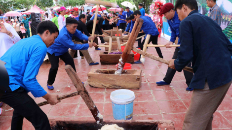 Lai Châu khơi nguồn văn hóa để phát triển du lịch bền vững (24/8/2023)