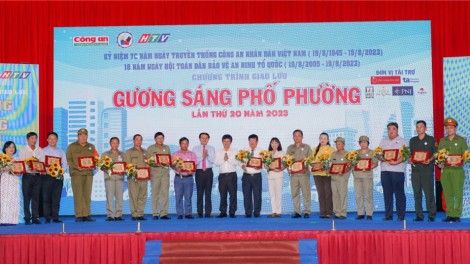 Nhiều gương sáng thầm lặng góp sức giữ gìn an ninh trật tự ở TP.HCM (19/8/2023)