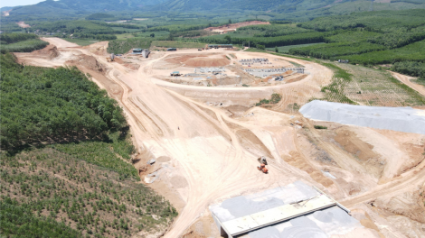 Quảng Bình: Nhà dân ở gần công trường thi công cao tốc bị rạn nứt, hư hỏng (25/8/2023)