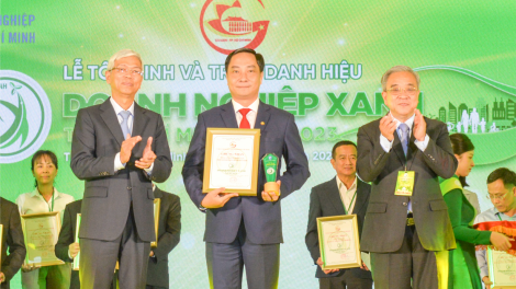 Tổng công ty Điện lực TP.HCM nhận danh hiệu Doanh nghiệp Xanh 2023 (14/9/2023)