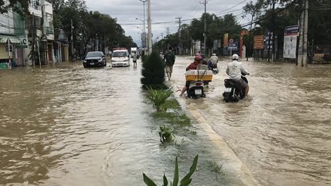 THỜI SỰ 21H30 ĐÊM 25/9/2023: Các địa phương miền Trung gấp rút triển khai các giải pháp ứng
phó áp thấp nhiệt đới.