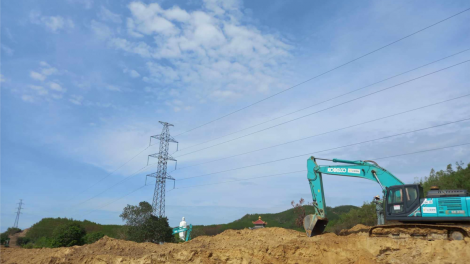 Đẩy nhanh di dời hạ tầng kỹ thuật, phục vụ Dự án cao tốc Vân Phong - Nha Trang (09/9/2023)