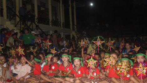 Trung thu về nơi cơn lũ đi qua (24/9/2023)