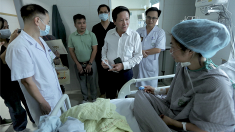 Công đoàn Đài TNVN hỗ trợ nạn nhân vụ cháy đang điều trị tại Bệnh viện Bạch Mai (15/9/2023)