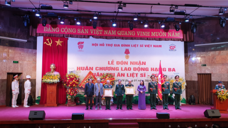 Hội Hỗ trợ gia đình liệt sỹ Việt Nam đón nhận Huân chương lao động Hạng Ba (16/01/2024)