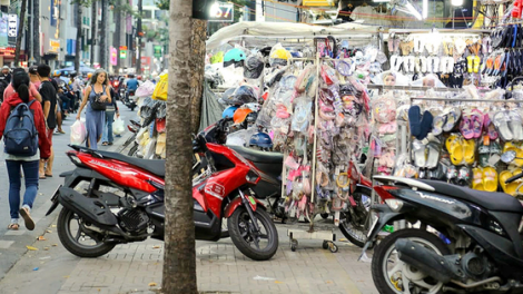 THỜI SỰ 21H30 ĐÊM 21/1/2024: Hà Nội dự kiến trình phương án thu phí vỉa hè vào quý II năm nay.