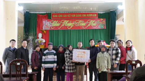 Mang tết đến sớm cho bệnh nhân phong!