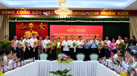 Giải ngân vốn đầu tư công thấp, Đồng Nai ký giao ước ngay đầu năm 2024 (02/1/2024)