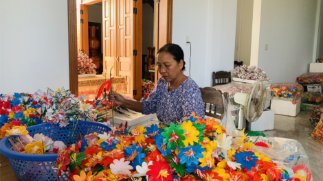 Sắc màu hoa giấy Thanh Tiên trong dịp Tết (12/1/2024)