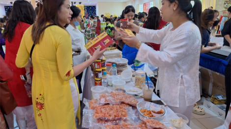 TP.HCM bình ổn giá hàng tiêu dùng tết, kéo chỉ số CPI thấp hơn cả nước (12/1/2024)