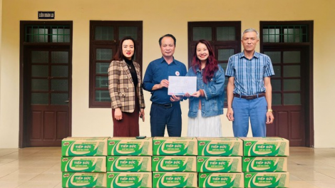 Gần 6000 phần quà vừa được trao cho các gia đình có hoàn cảnh khó khăn (31/1/2024)
