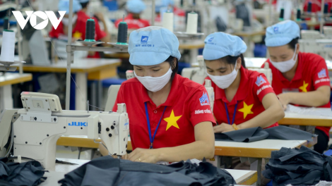 Dệt may Việt Nam thích ứng với thị trường bất định (13/1/2024)
