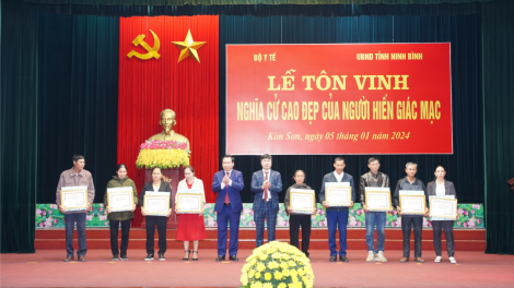 Những người để lại ánh sáng cho đời (12/01/2024)