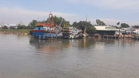 Tiền Giang:   Rạch Cần Lộc bị bồi lắng, tàu cá ngư dân gặp khó (17/1/2024)