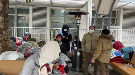 Bệnh viện chống rét cho người bệnh và người nhà bệnh nhân (25/1/2024)