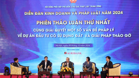 Giải quyết các vấn đề pháp lý, tạo môi trường thuận lợi cho đầu tư, sản xuất kinh doanh (18/10/2024)