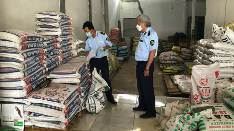 Các giải pháp xử lý hiệu quả phân bón giả, kém chất lượng (17/10/2024)