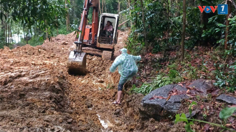 Quảng Nam: Sơ tán hơn 4.400 hộ ra khỏi khu vực nguy hiểm (27/10/2024)