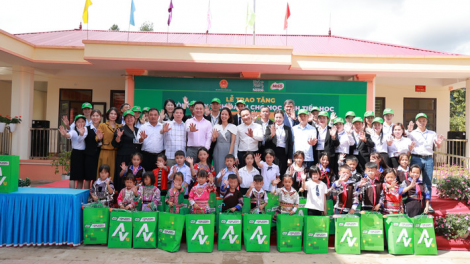 Nestlé MILO tặng phòng máy tính cho các trường tiểu học vùng cao ( 23/10/2024)
