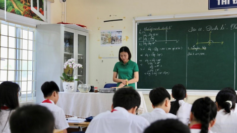 Lương giáo viên được ưu tiên xếp cao nhất trong thang bậc lương hành chính sự nghiệp (8/10/2024)