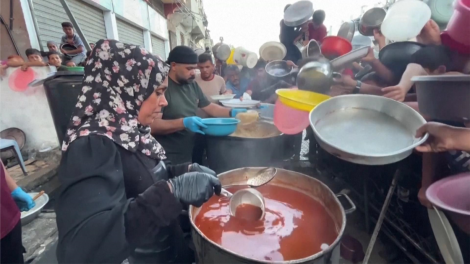 Gaza: Blogger ẩm thực biến mình thành đầu bếp để giúp đỡ trẻ em (12/10/2024)