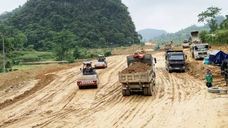 THỜI SỰ 12H TRƯA 25/10/2024: Đồng loạt triển khai 25 mũi thi công cao tốc Đồng Đăng - Trà Lĩnh, tỉnh Lạnh Sơn.