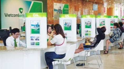 THỜI SỰ 21H30 ĐÊM 15/11/2024: Vietcombank phát hành thành công 2.000 tỷ đồng trái phiếu xanh. Đây là ngân hàng đầu tiên của Việt Nam phát hành trái phiếu xanh.