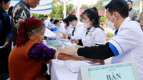 Bắc Giang thực hiện chuyển đổi số, góp phần xây dựng NTM (15/11/2024)