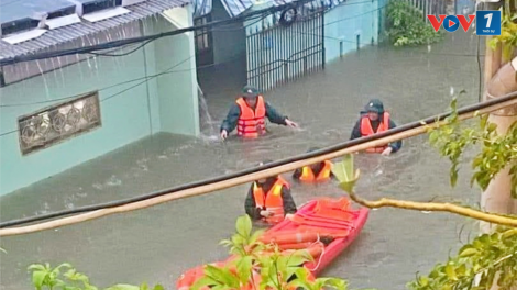 Đà Nẵng mưa to, nhiều nơi ngập sâu, học sinh nghỉ học (05/11/2024)