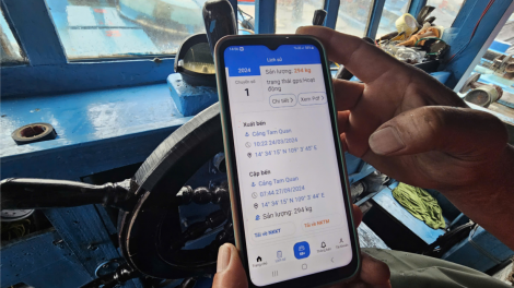 Nhật ký khai thác thủy sản điện tử giúp ngư dân kiểm soát tốt từng chuyến biển (13/11/2024)