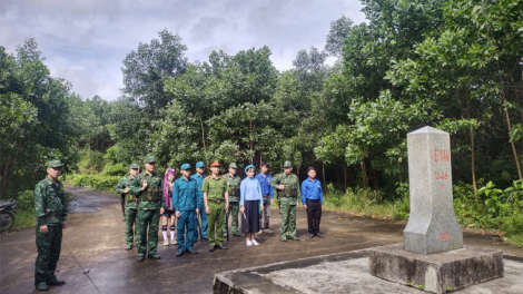 Quảng Ninh: Mỗi người dân là một "Cột mốc sống" bảo vệ biên giới (17/12/2024)