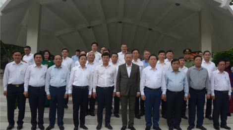THỜI SỰ 12H TRƯA 11/12/2024: Tổng Bí thư Tô Lâm chủ trì buổi làm việc với Ban chấp hành Đảng bộ tỉnh Đồng Tháp.