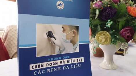 Sách “Hướng dẫn, chẩn đoán, điều trị các bệnh da liễu”: Cập nhật nhiều kiến thức mới  phục vụ người bệnh (25/2/2024)