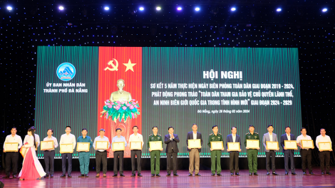 Bộ đội Biên phòng Đà Nẵng nhận đỡ đầu 41 cháu hoàn cảnh đặc biệt khó khăn (28/2/2024)