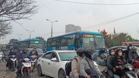 Giao thông Hà Nội trong ngày cuối kỳ nghỉ lễ Tết Nguyên đán- ùn ứ nhiều điểm (14/2/2024)
