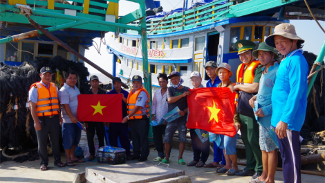 Ngư dân Tiền Giang khẩn trương cho tàu cá ra khơi chuyến biển đầu năm (16/2/2024)